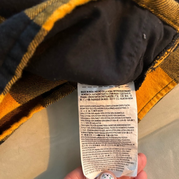 Men’s yellow plaid skate shirt - Picture 2 of 3